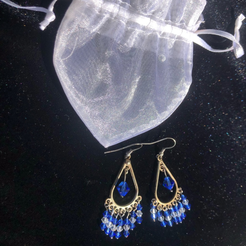 Shiny blue crystal & silver chandelier earrings - Picture 2 of 2
